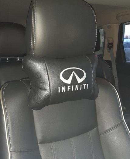 Подушка підголівника з логотипом INFINITI (43571)