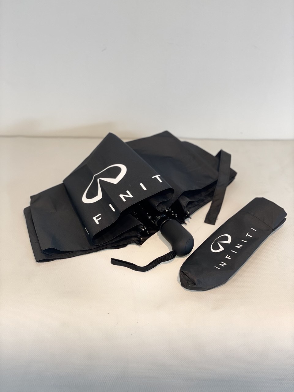 Парасоля з логотипом Infiniti (42464)