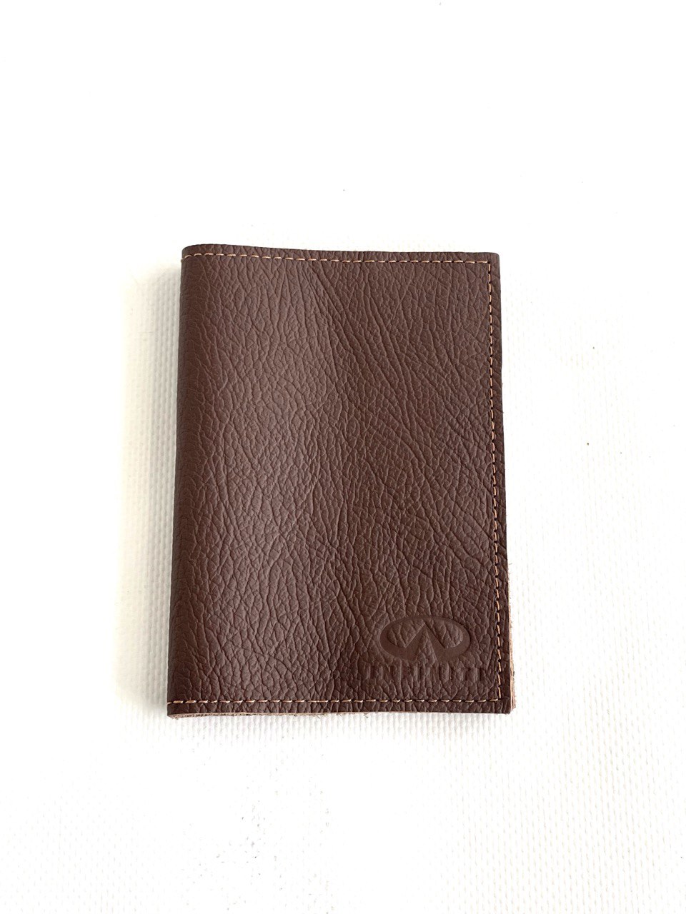 Обкладинка на паспорт з логотипом Infiniti, шкіра. (42465)