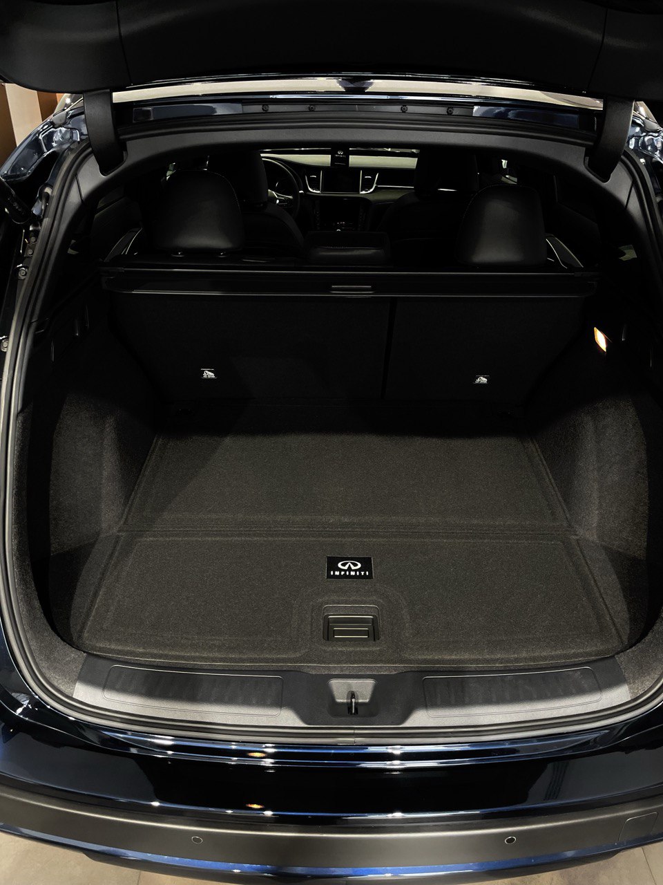 Піддон килим багажника двосторонній QX50/55 (42821)